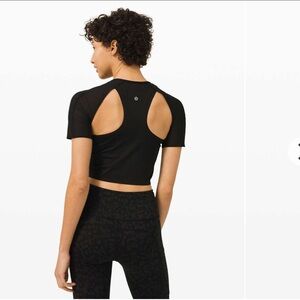 Lululemon Set Challenger Short Sleeve